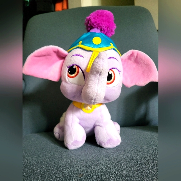 Disney Store Exclusive 12.5” TAJ Plush Baby Elephant Aladdin Jasmine Palace Pets - Picture 1 of 3